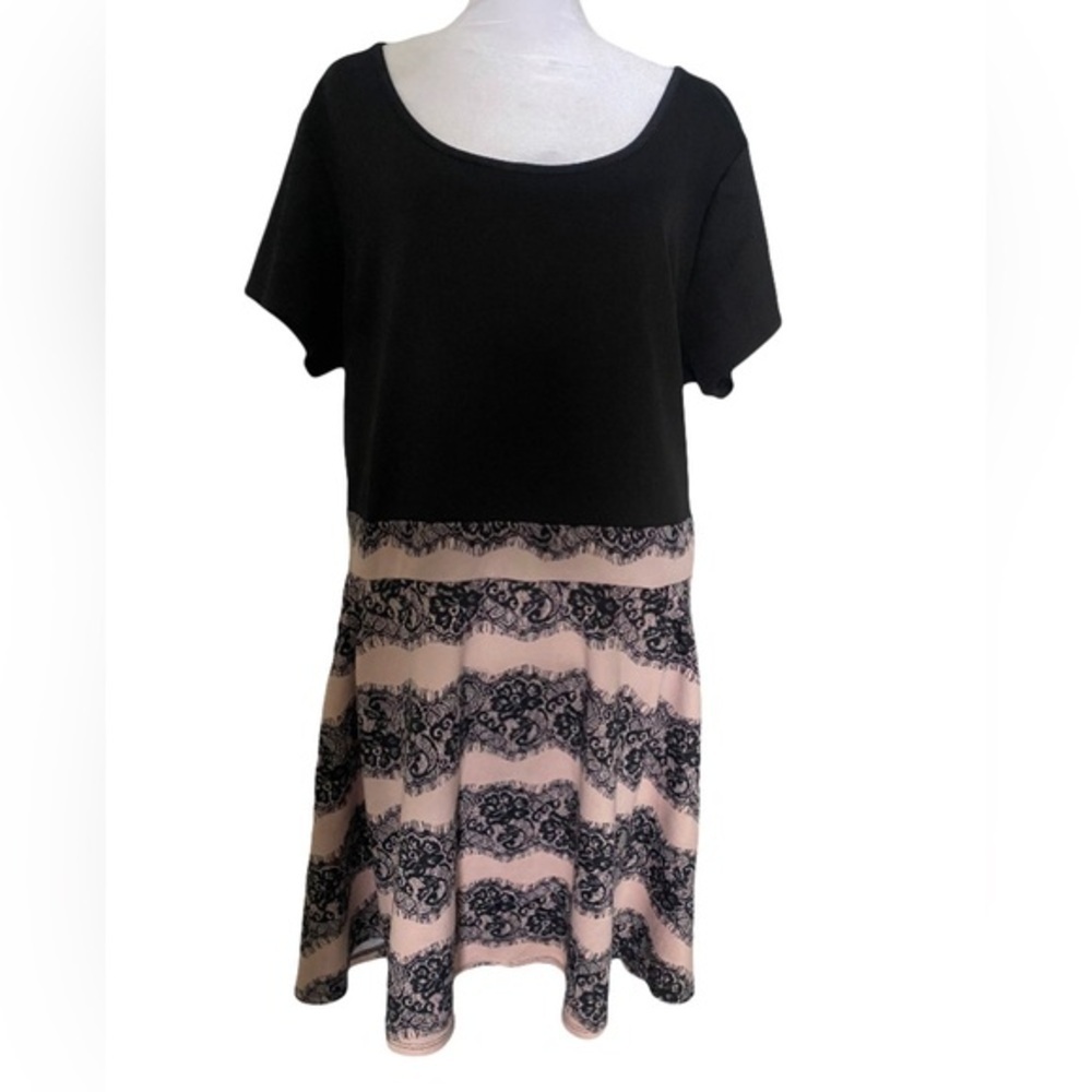 Rue plus size 3X Elegant Black and Pink Lace Design dress stretch